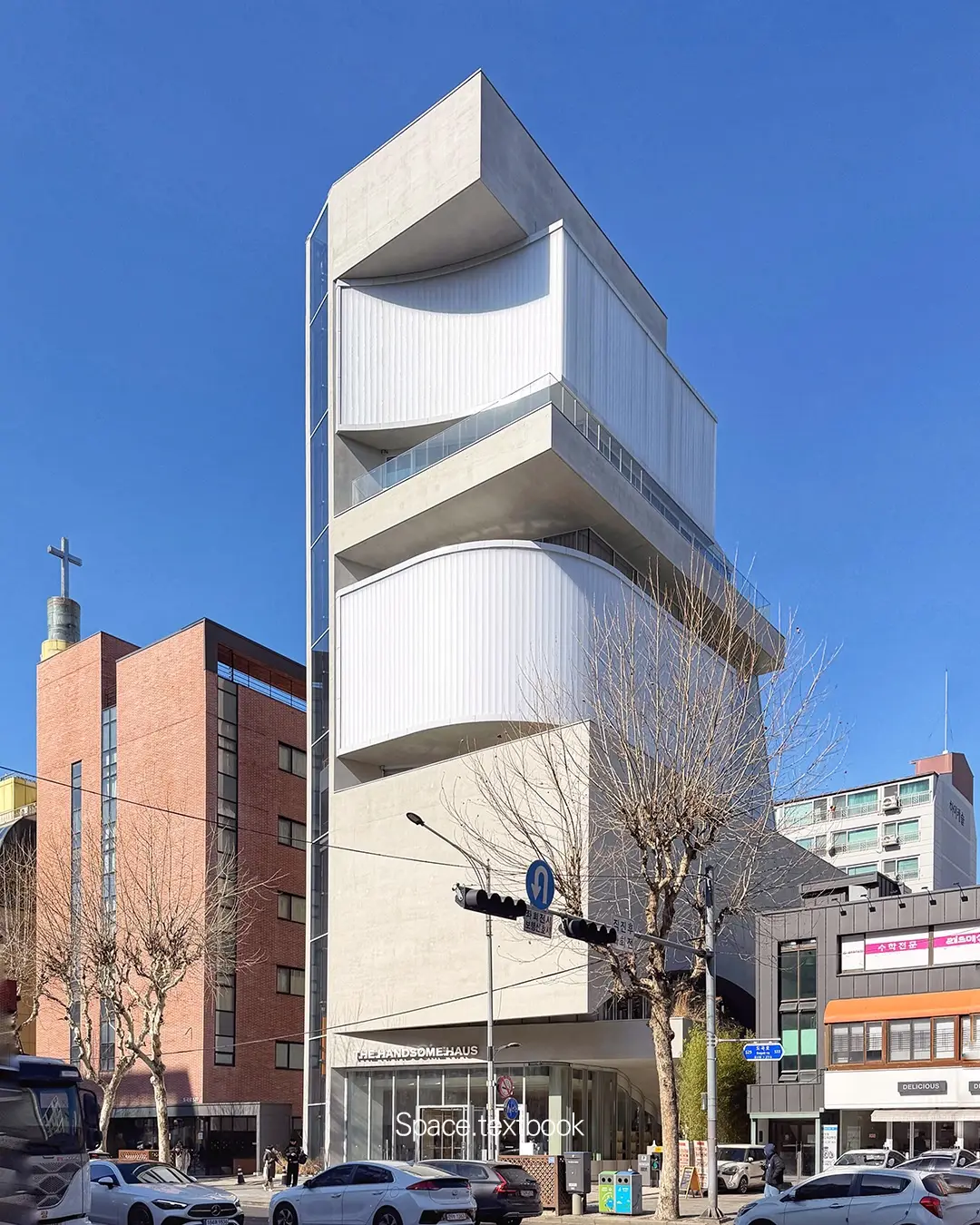 매스스터디스 신작, 더한섬하우스 서울 공개, 사진 2/14